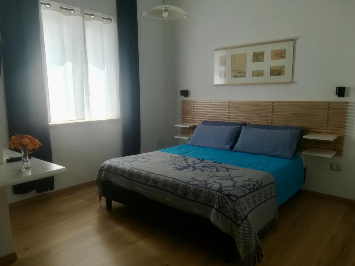 Domo Sul Porto Bed and Breakfast Stintino Exteriör bild