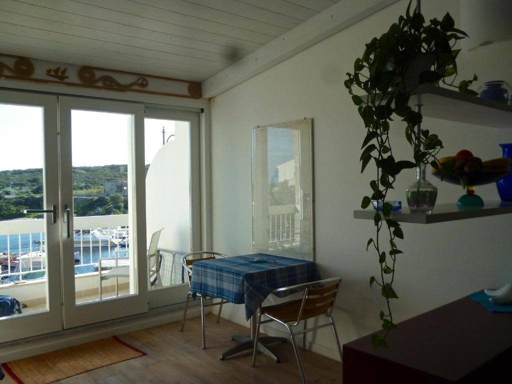 Domo Sul Porto Bed and Breakfast Stintino Exteriör bild